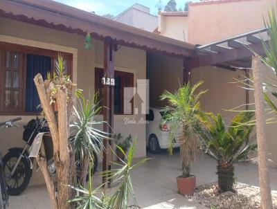 Casa para Venda, em Volta Redonda, bairro Vila Rica, 2 dormit�rios, 2 banheiros, 1 su�te, 2 vagas